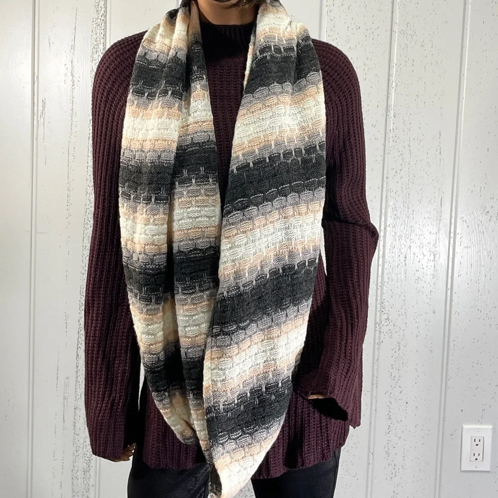 *Calvin Klein Women's Piink & Gray Striped Infinity Scarf